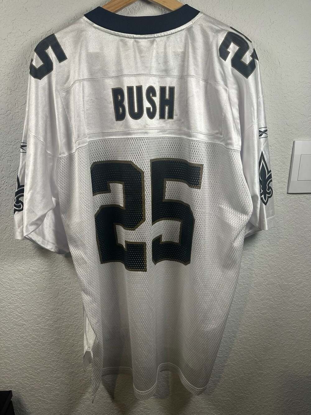 Men’s Reebok New Orleans Saints Reggie Bush 25 Jersey XL
